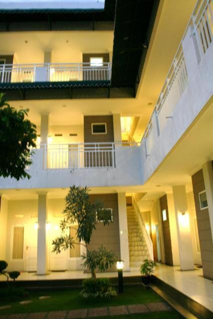 The Sriwijaya Hotel - Halal Hotel Padang  Dış mekan fotoğraf