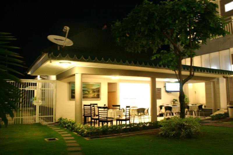 The Sriwijaya Hotel - Halal Hotel Padang  Dış mekan fotoğraf