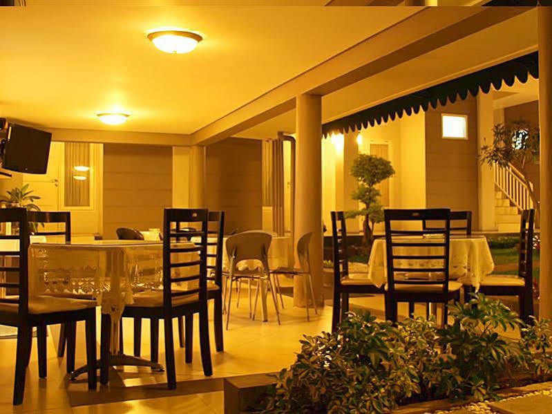 The Sriwijaya Hotel - Halal Hotel Padang  Dış mekan fotoğraf